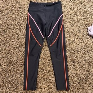 Old Navy Active - Black Leggings with Red and Pink Accents size youth lg 10-12